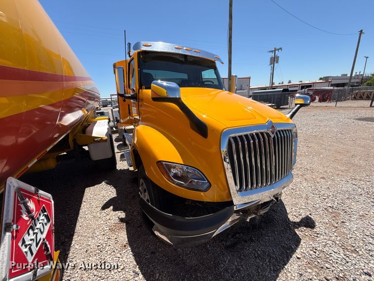 image for item ET6133 2025 International LT625 semi truck
