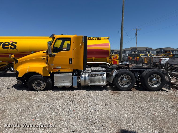 image for item ET6133 2025 International LT625 semi truck