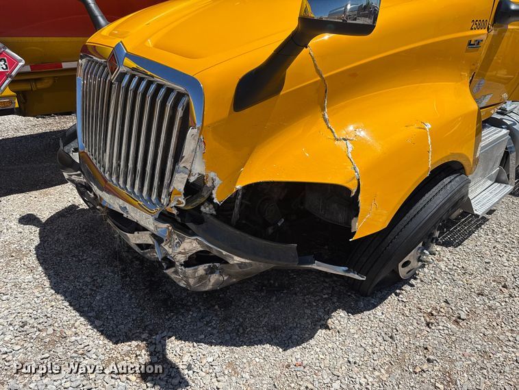 image for item ET6133 2025 International LT625 semi truck