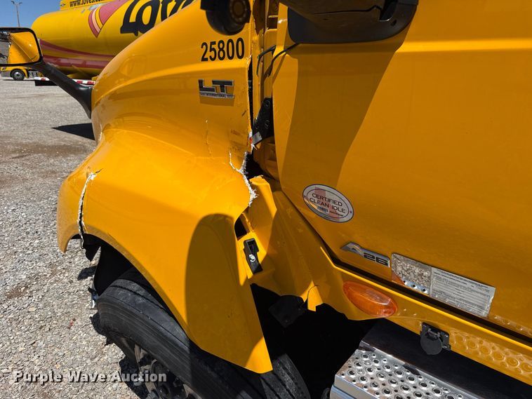 image for item ET6133 2025 International LT625 semi truck