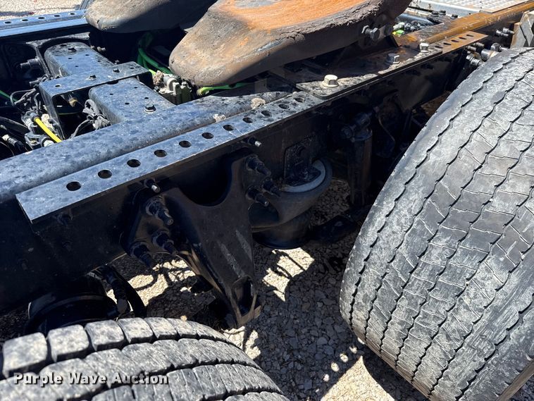 image for item ET6133 2025 International LT625 semi truck