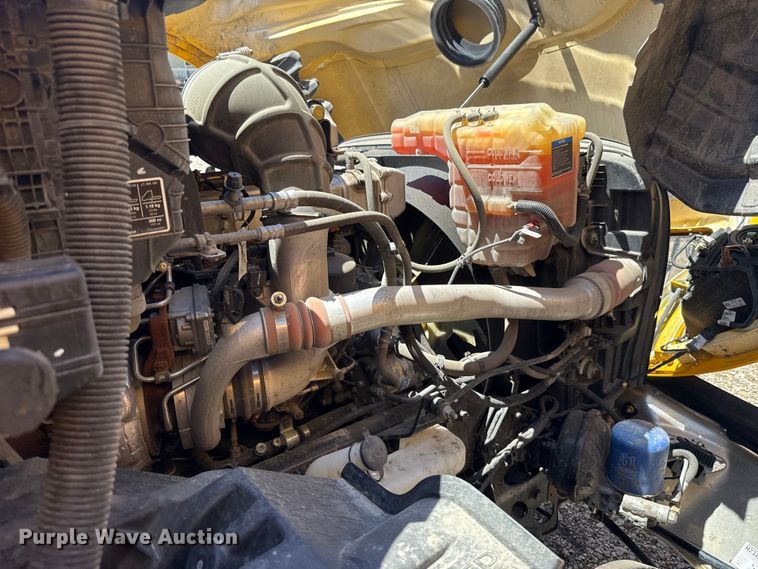 image for item ET6133 2025 International LT625 semi truck