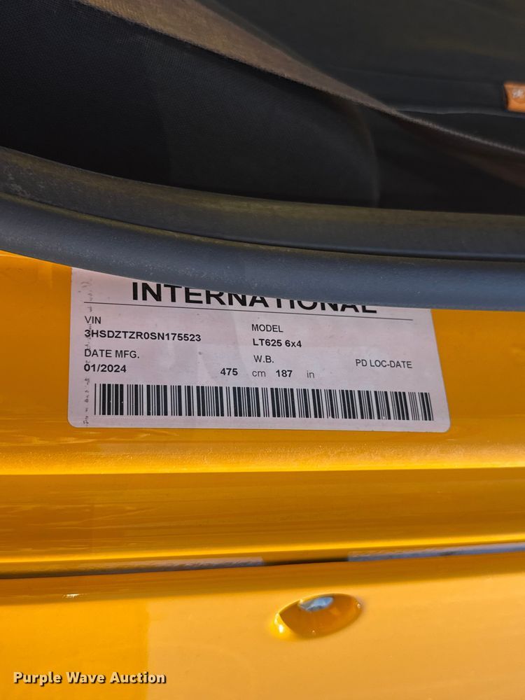 image for item ET6133 2025 International LT625 semi truck