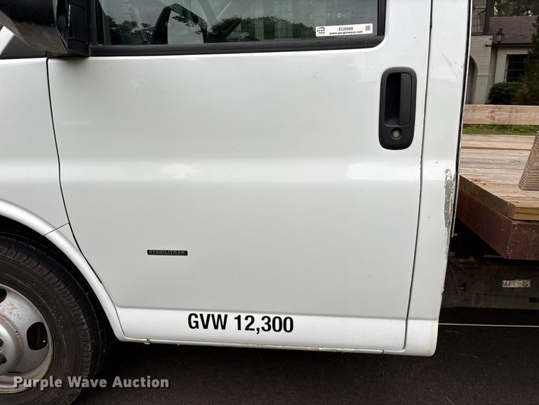 image for item EU0568 2018 GMC Savana flatbed van