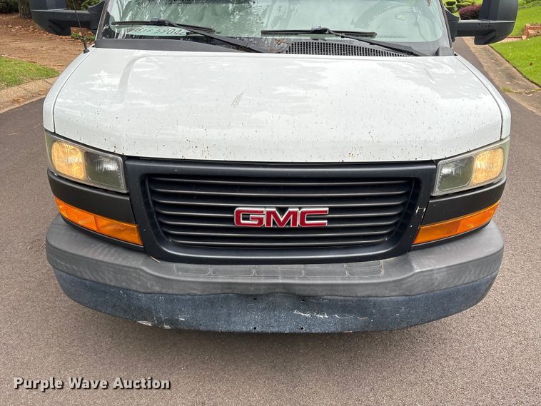 image for item EU0568 2018 GMC Savana flatbed van