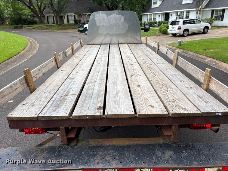 image for item EU0568 2018 GMC Savana flatbed van