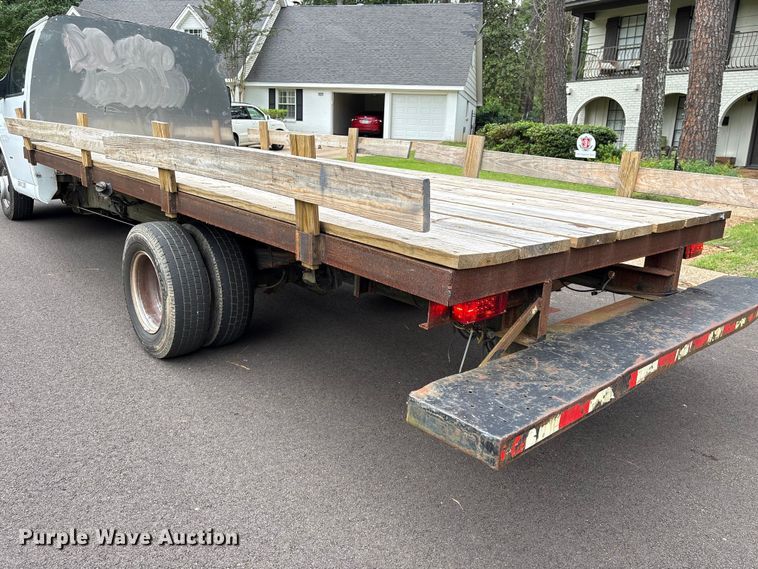 image for item EU0568 2018 GMC Savana flatbed van
