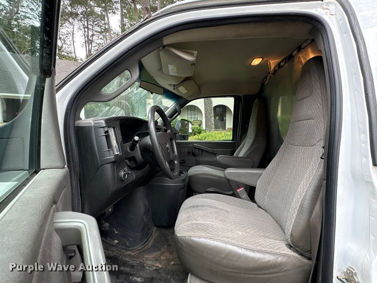 image for item EU0568 2018 GMC Savana flatbed van