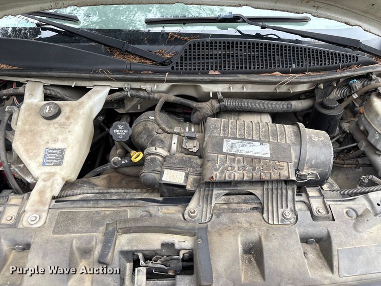 image for item EU0568 2018 GMC Savana flatbed van