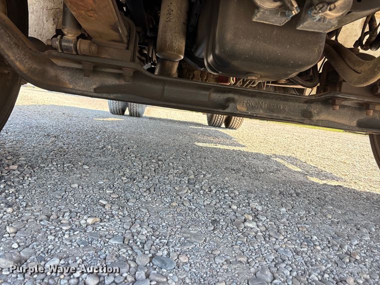 image for item EU5561 2009 International MA025 flatbed truck