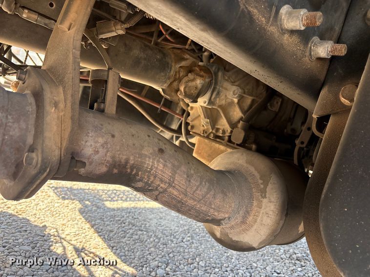 image for item EU5561 2009 International MA025 flatbed truck