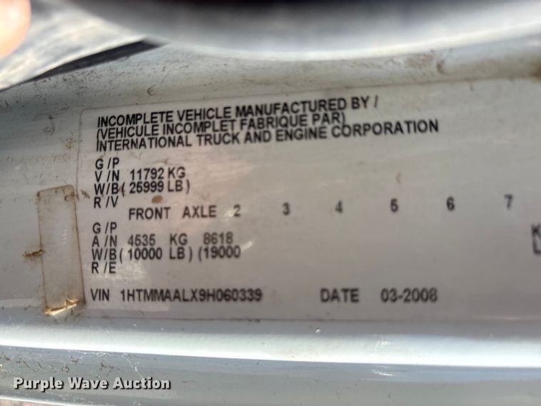 image for item EU5561 2009 International MA025 flatbed truck