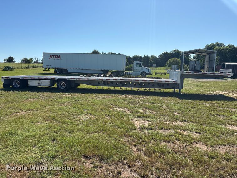 image for item EU5570 2018 Manac drop deck trailer