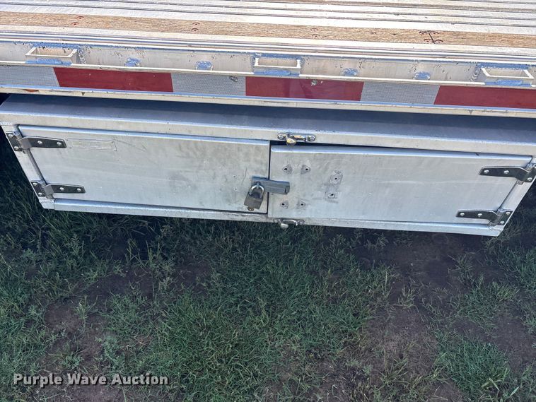 image for item EU5570 2018 Manac drop deck trailer