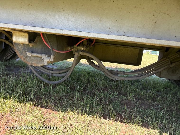 image for item EU5570 2018 Manac drop deck trailer