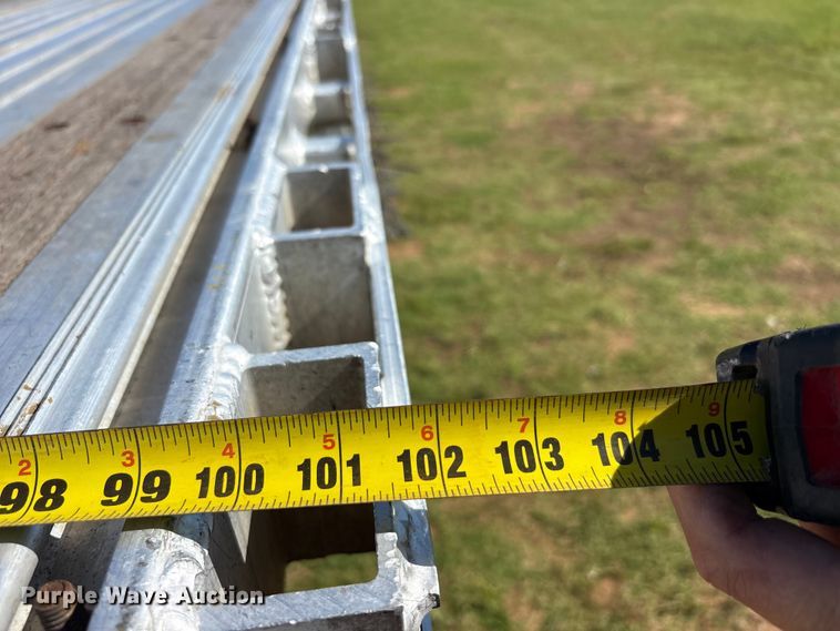 image for item EU5570 2018 Manac drop deck trailer