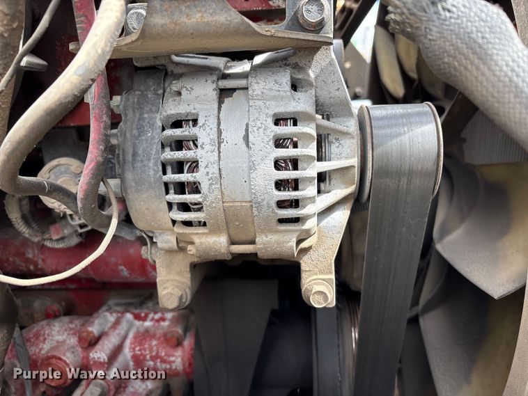 image for item EU8651 2005 Volvo VNL semi truck