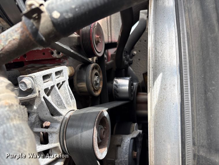 image for item EU8651 2005 Volvo VNL semi truck