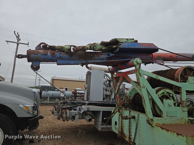 image for item EW0089 1982 Peterbilt 359 crane truck