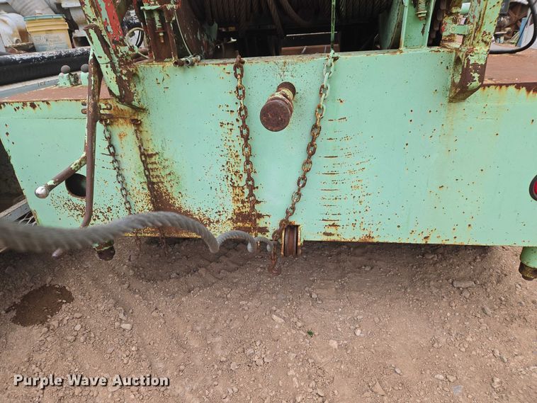 image for item EW0089 1982 Peterbilt 359 crane truck