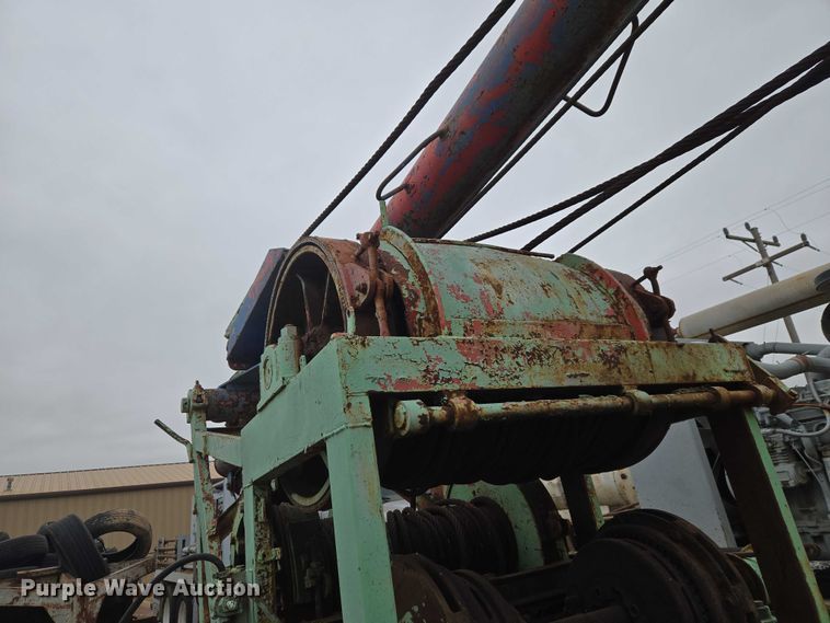 image for item EW0089 1982 Peterbilt 359 crane truck