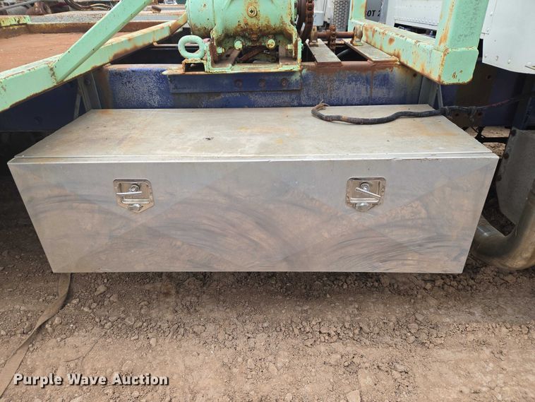 image for item EW0089 1982 Peterbilt 359 crane truck