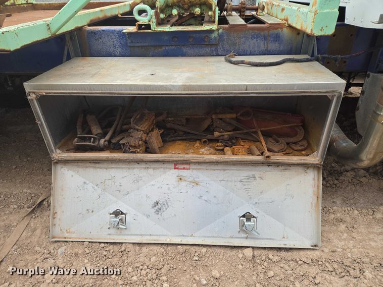 image for item EW0089 1982 Peterbilt 359 crane truck
