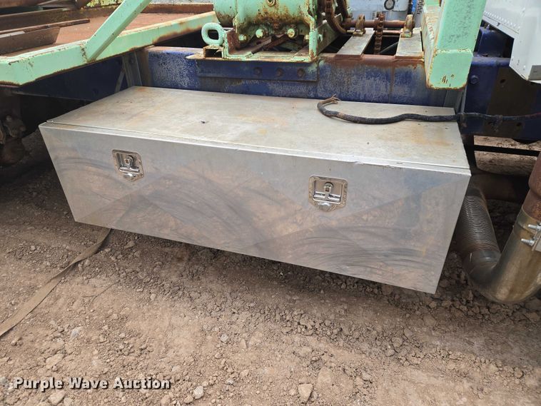 image for item EW0089 1982 Peterbilt 359 crane truck