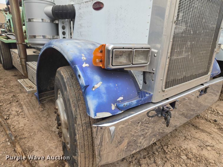 image for item EW0089 1982 Peterbilt 359 crane truck