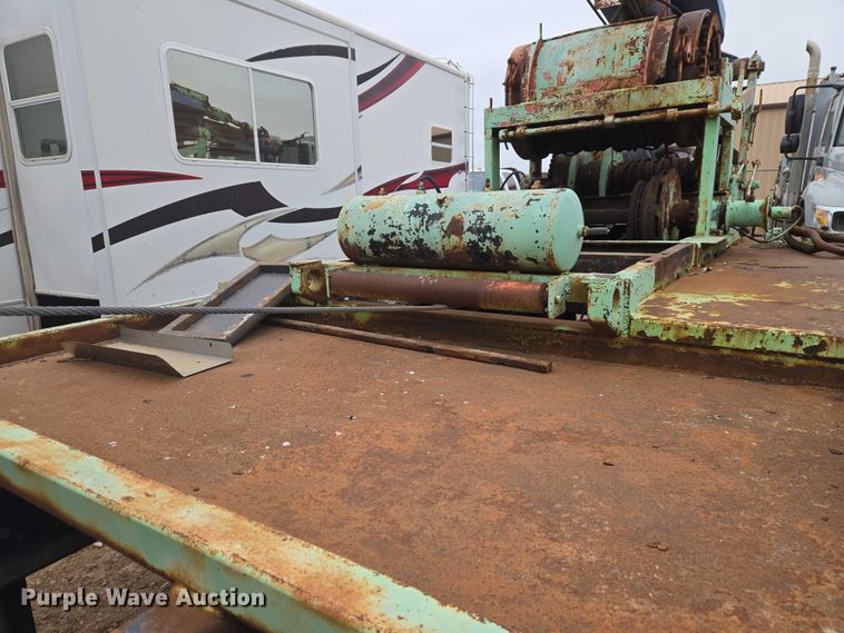 image for item EW0089 1982 Peterbilt 359 crane truck