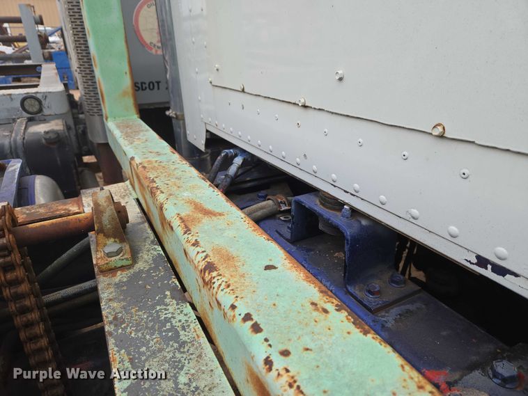 image for item EW0089 1982 Peterbilt 359 crane truck