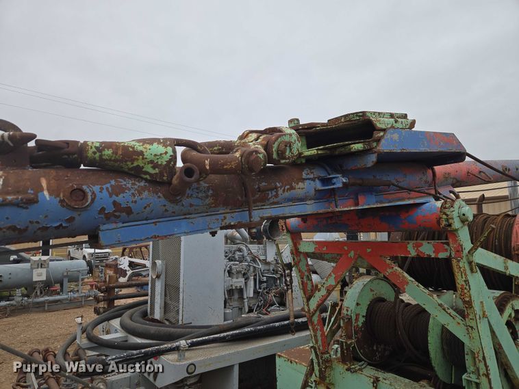 image for item EW0089 1982 Peterbilt 359 crane truck