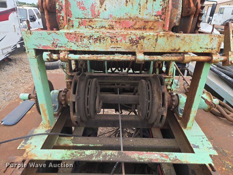 image for item EW0089 1982 Peterbilt 359 crane truck