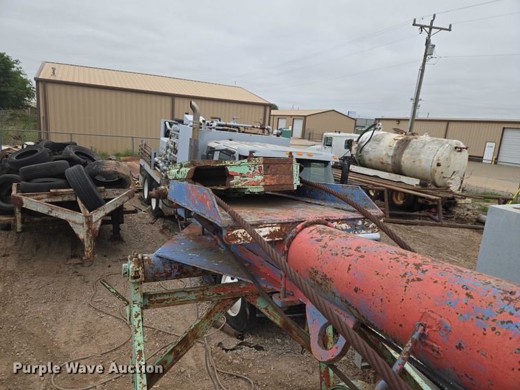 image for item EW0089 1982 Peterbilt 359 crane truck