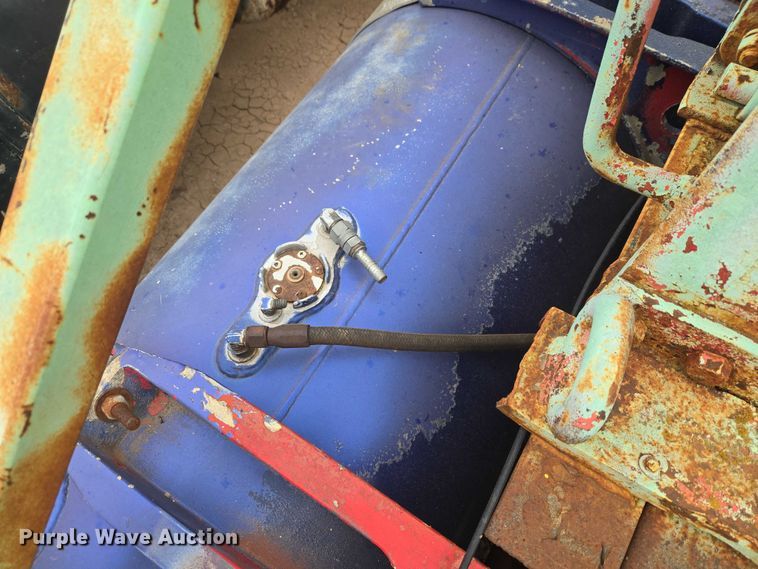 image for item EW0089 1982 Peterbilt 359 crane truck