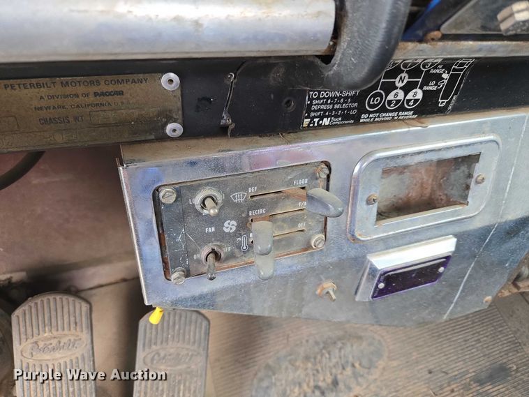 image for item EW0089 1982 Peterbilt 359 crane truck