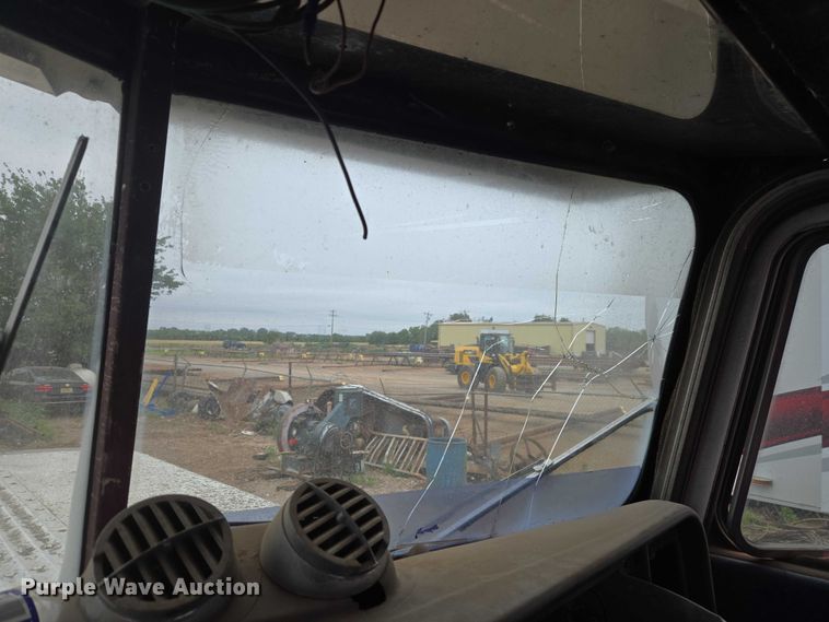 image for item EW0089 1982 Peterbilt 359 crane truck