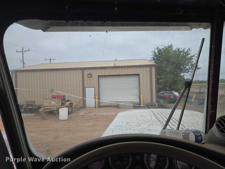 image for item EW0089 1982 Peterbilt 359 crane truck