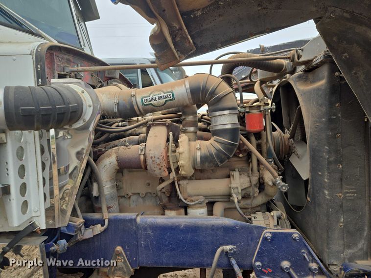 image for item EW0089 1982 Peterbilt 359 crane truck