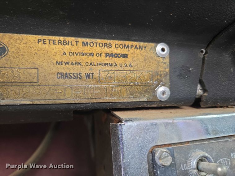 image for item EW0089 1982 Peterbilt 359 crane truck