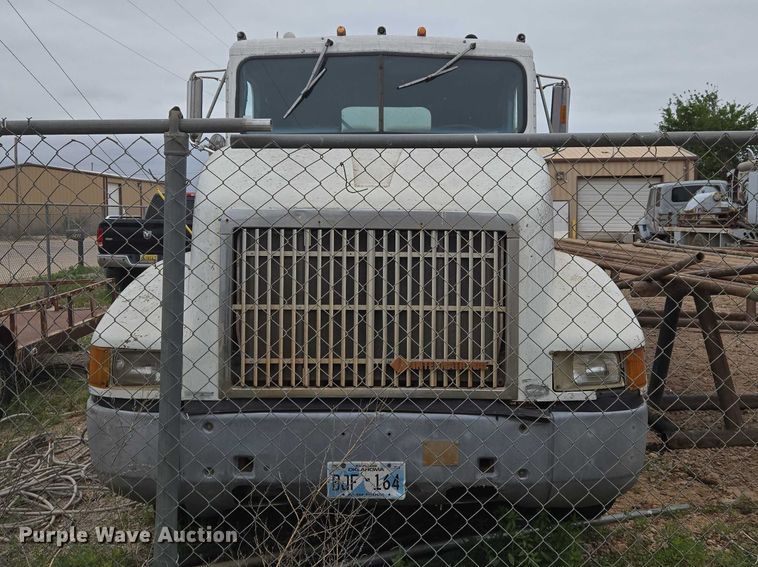 image for item EW0090 1991 International 9400 water truck