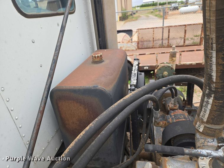 image for item EW0090 1991 International 9400 water truck