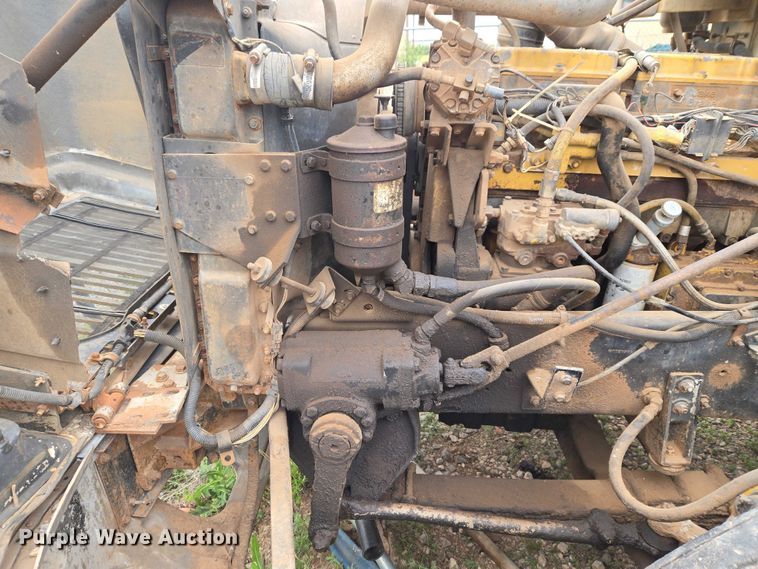 image for item EW0090 1991 International 9400 water truck