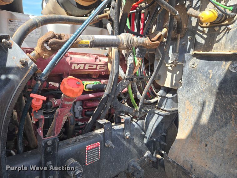 image for item EW0101 2011 Mack CHU613 semi truck