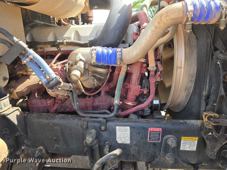 image for item EW0101 2011 Mack CHU613 semi truck