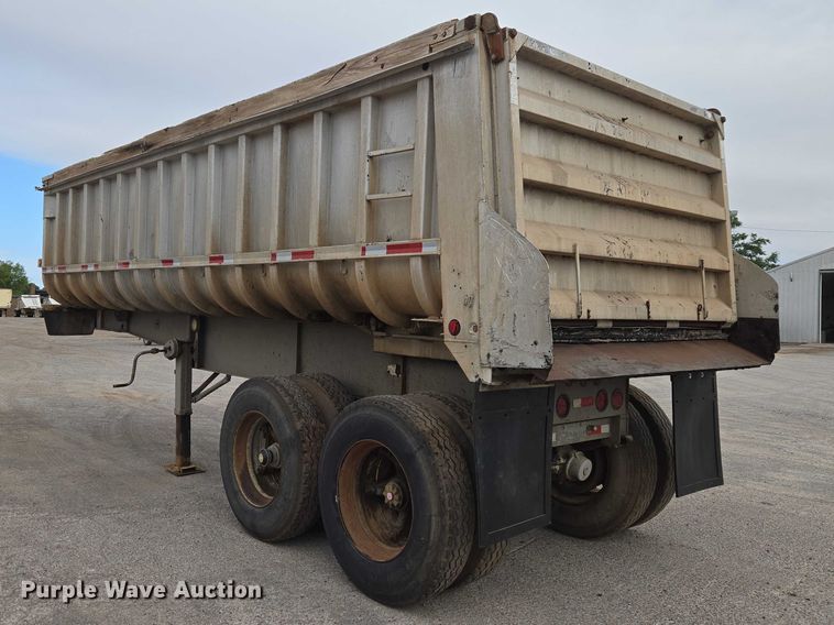 image for item EW0105 1983 Fruehauf end dump trailer