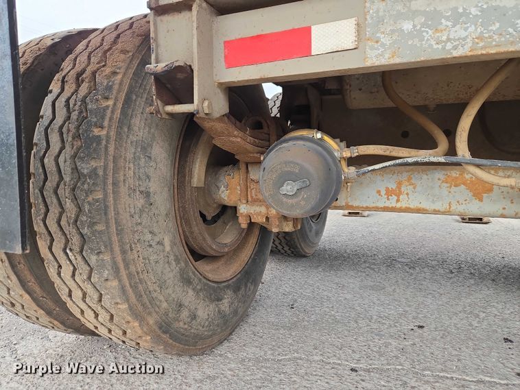 image for item EW0105 1983 Fruehauf end dump trailer