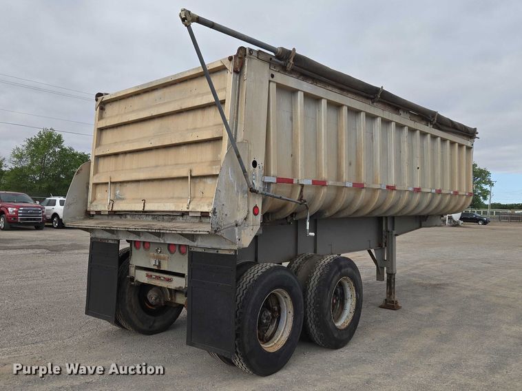 image for item EW0106 1980 Fruehauf end dump trailer