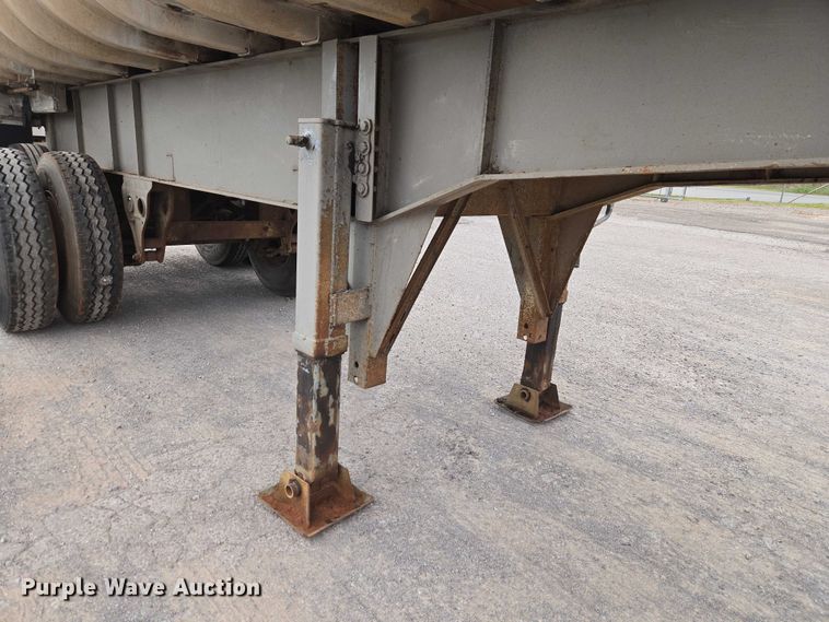 image for item EW0106 1980 Fruehauf end dump trailer