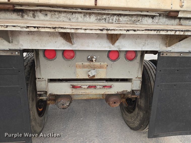 image for item EW0106 1980 Fruehauf end dump trailer